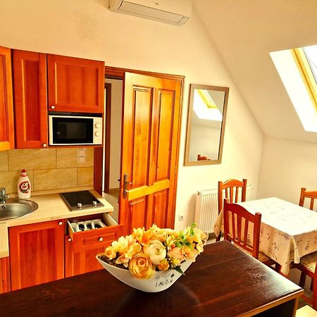 Villa Gracia Balatongyorok Luaran gambar