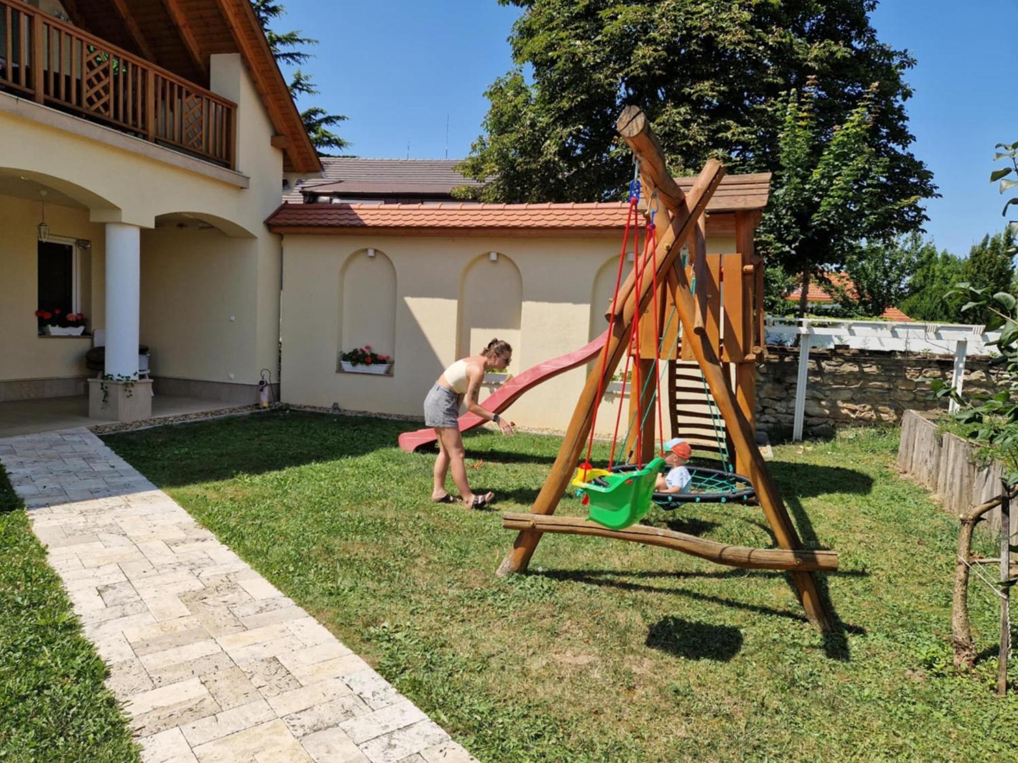 Villa Gracia Balatongyorok Luaran gambar
