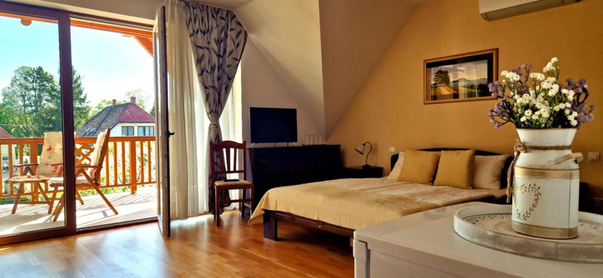 Villa Gracia Balatongyorok Luaran gambar